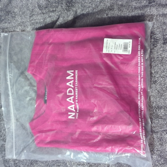 NWT - Naadam - 100% Mongolian ribbed cropped sweater Size - S - color Fuchia - Picture 6 of 8